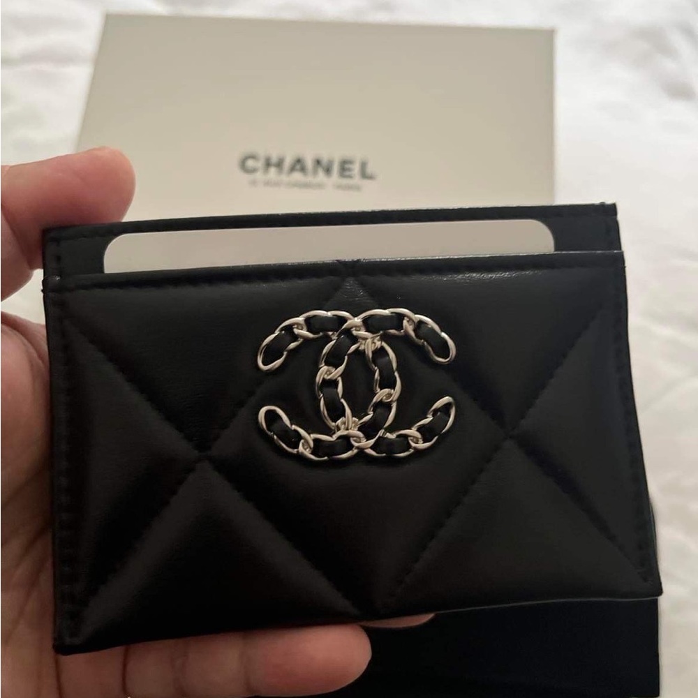 Brand new card case CHANEL